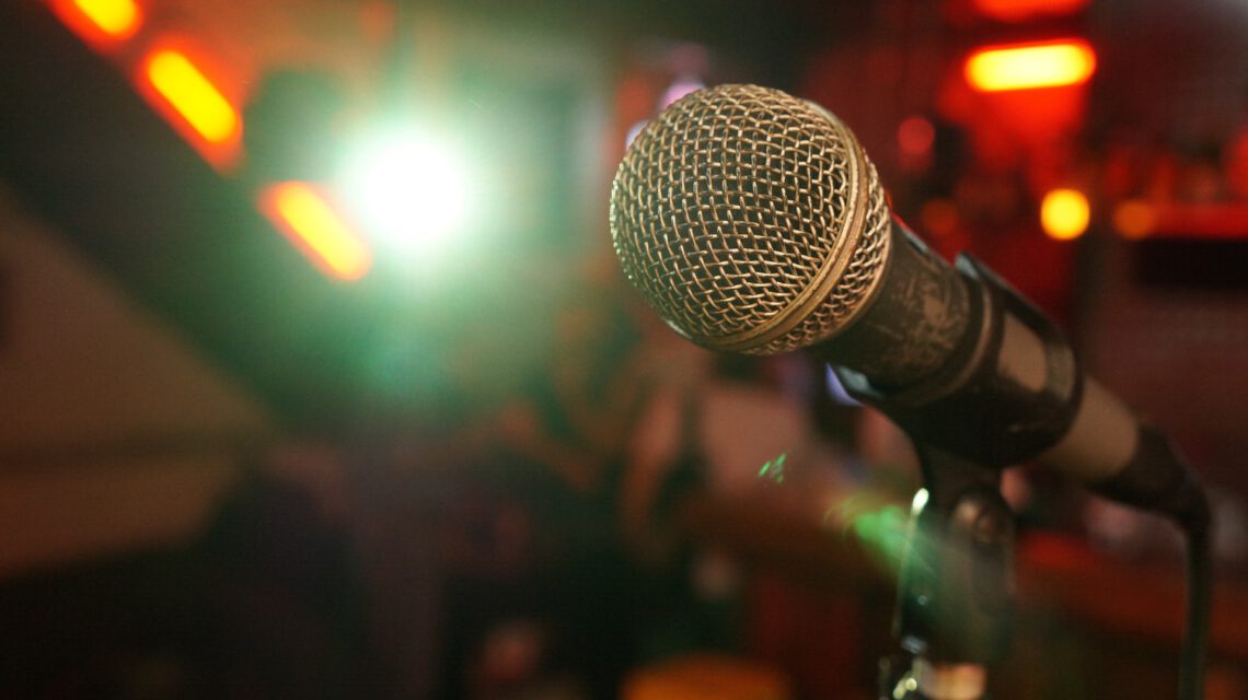 Microphone